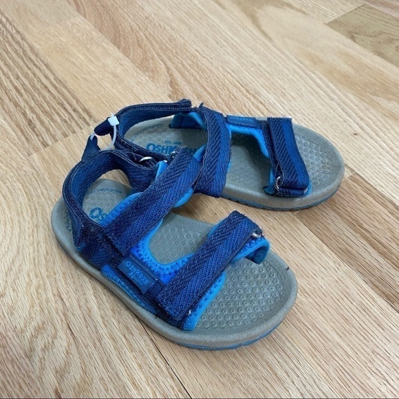 OshKosh Blue Sandals Sz 6 Blue Boys Outdoors Baby Open Toe - Picture 2 of 5